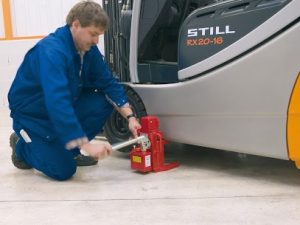 Für den Service an Flurförderzeugen